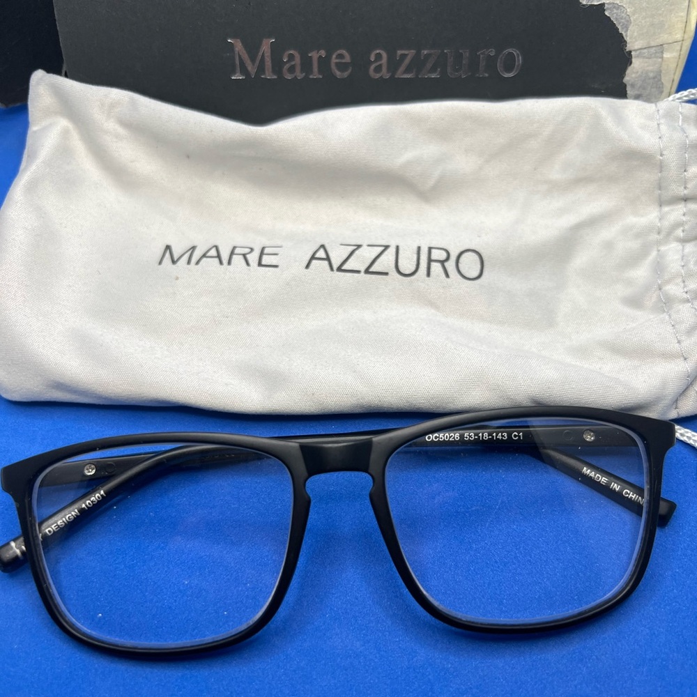 Reading glasses